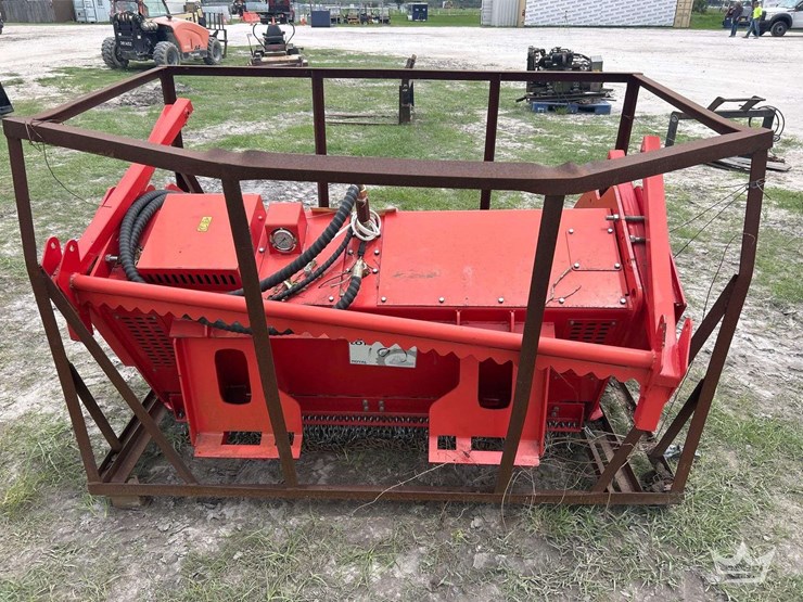 2024-topcat-ssfm81-forestry-drum-mulcher-skid-steer-attachment-image-6