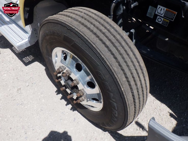 2020-peterbilt-579-image-23