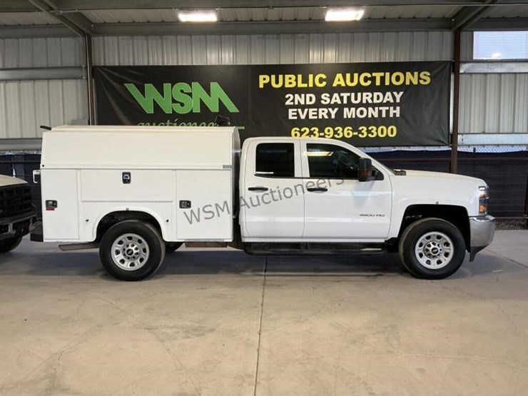 2016-chevrolet-silverado-3500hd-image-1