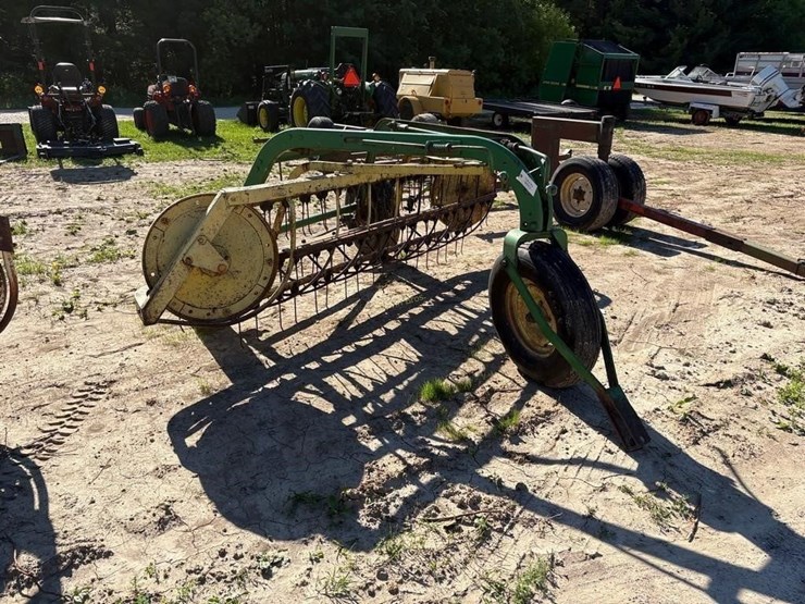 john-deere-roll-bar-rake-image-3
