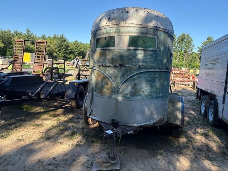 w-w-trailers-9'-livestock-trailer-image-2