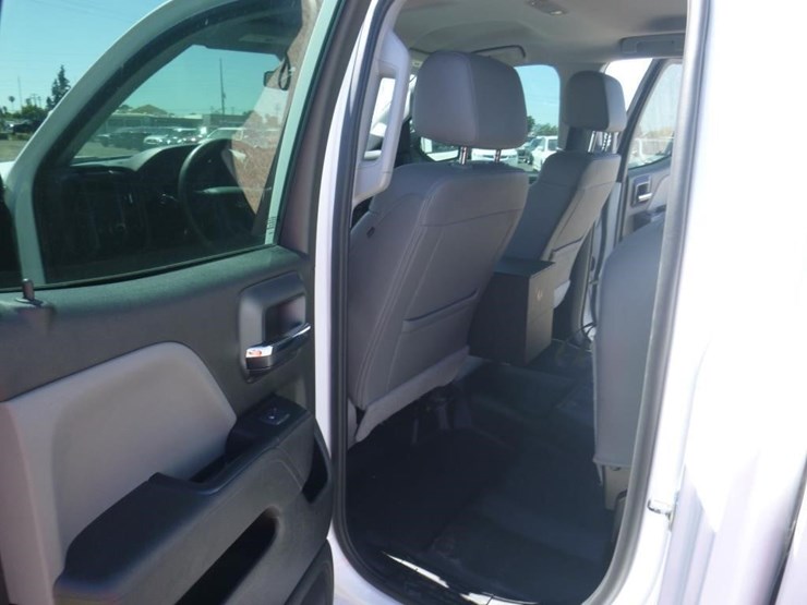 2018-chevrolet-1500-image-7