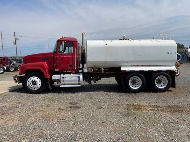 1999-mack-ch613-image-5