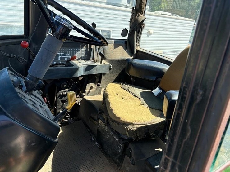 john-deere-8640-image-11