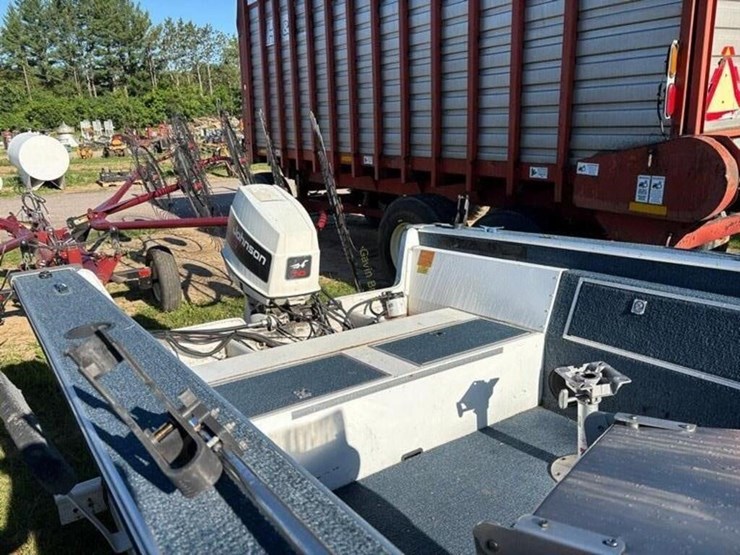 1994-lowe-1720-17'-aluminum-fishing-boat-image-3