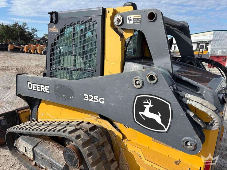 2020-deere-325g-image-13