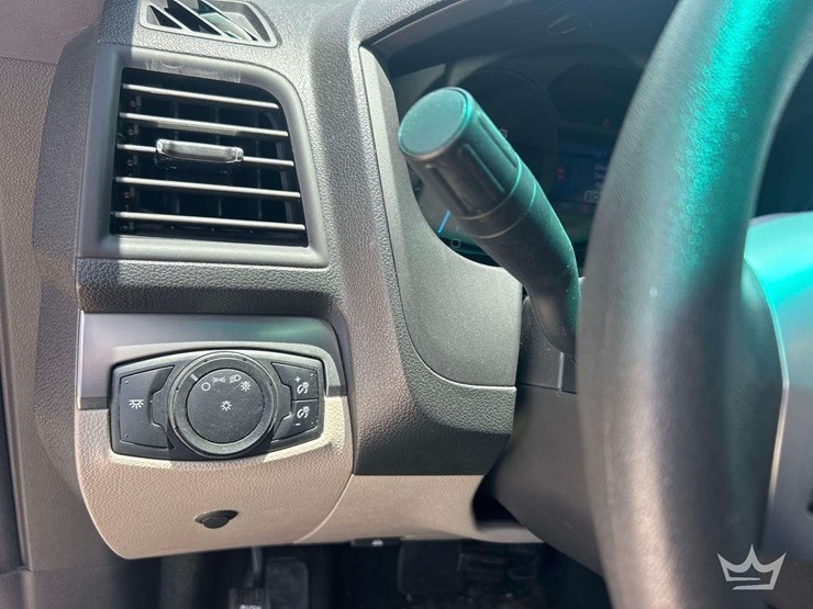 2014-ford-explorer-image-15