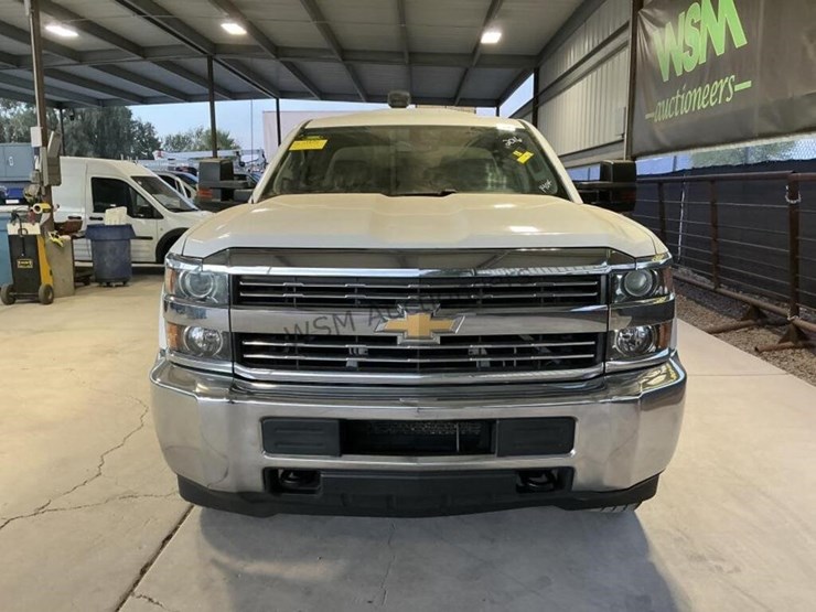 2016-chevrolet-silverado-3500hd-image-3