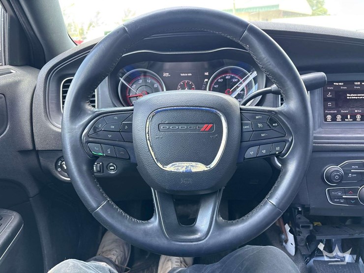 2018-dodge-charger-sedan-image-14