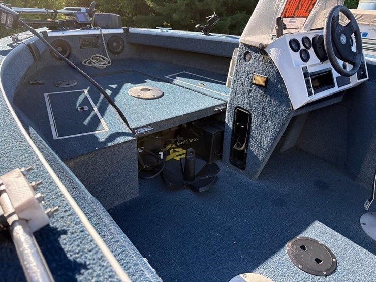 1994-lowe-1720-17'-aluminum-fishing-boat-image-7