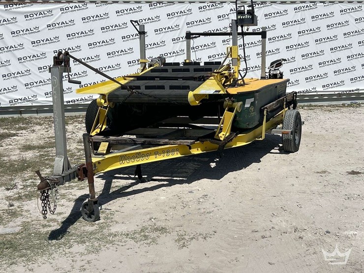 2014-weedoo-170-ebh-pond-skimmer-extractor/bagger/harvester-conveyor-boat-t1301-19ft-s/a-trailer-image-1