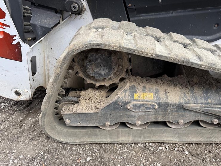 2020-bobcat-t76-image-14