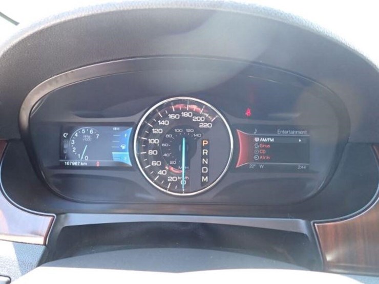 2011-ford-edge-image-14