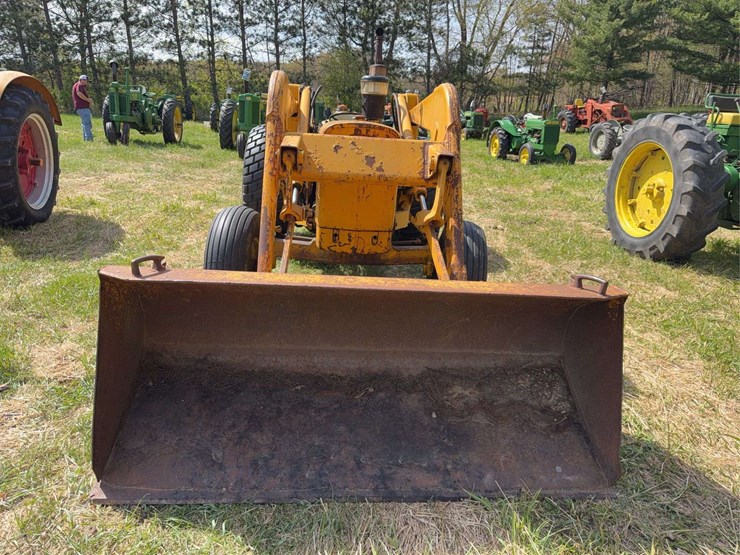 john-deere-400-image-8