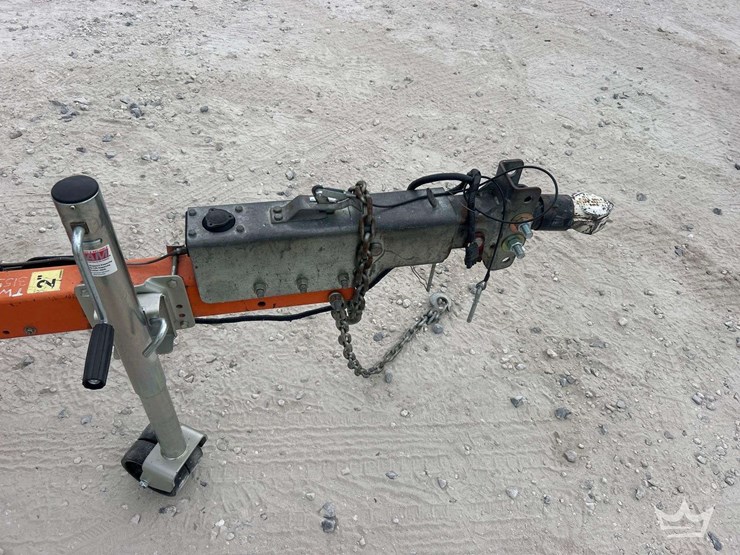 2019-jlg-t350-image-18