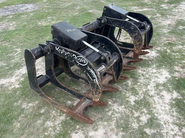 2022-kubota-74in-dual-cylinder-hydraulic-grapple-skid-steer-attachment-image-2