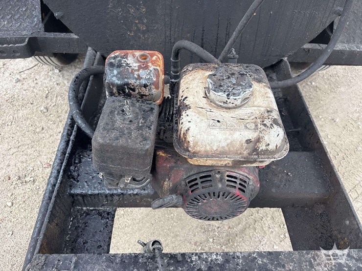 s/a-asphalt-distributor-trailer-image-5