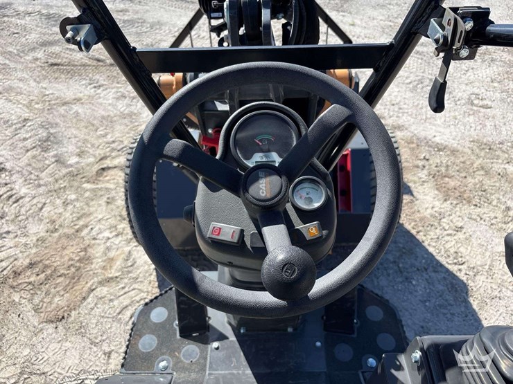 2024-case-sl12-mini-articulated-wheel-loader-image-23