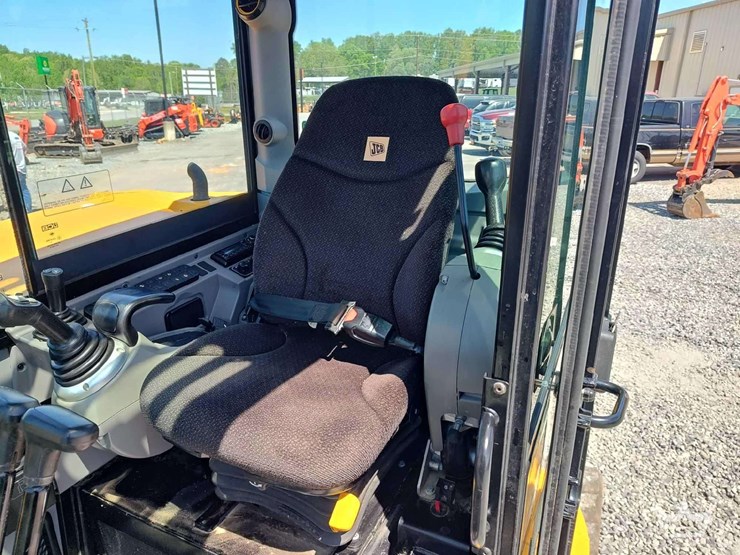 2023-jcb-90z-2-t4-midi-excavator-image-19