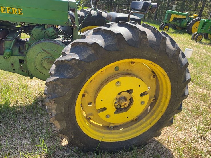 john-deere-70-image-10