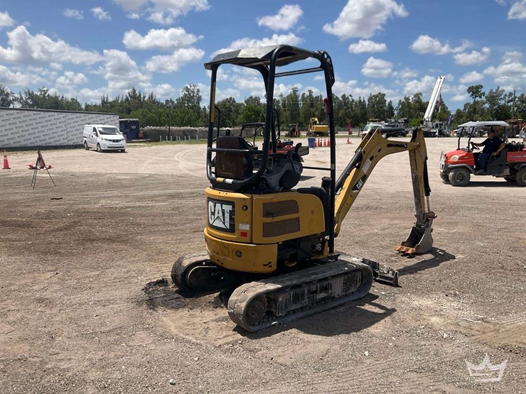 2014-caterpillar-301.7d-cr-image-3
