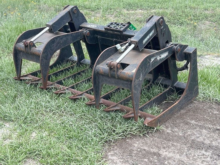 blue-diamond-72in-dual-cylinder-hydraulic-grapple-skid-steer-attachment-image-1