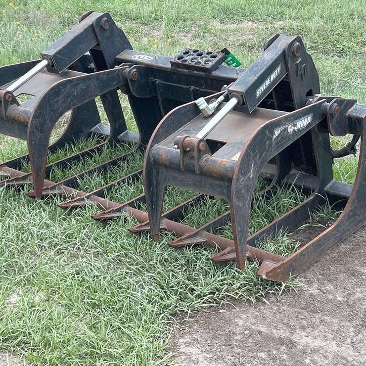 Blue Diamond 72in Dual Cylinder Hydraulic Grapple Skid Steer Attachment