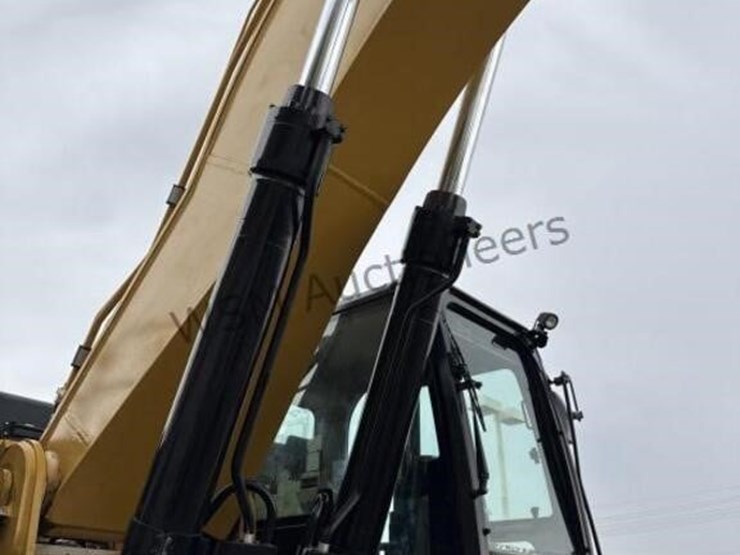 2013-caterpillar-349el-image-37