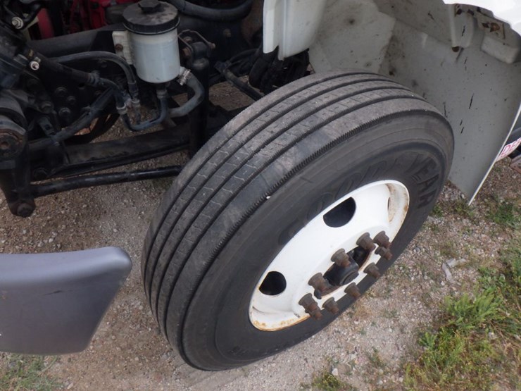 2018-international-durastar-4300-image-15