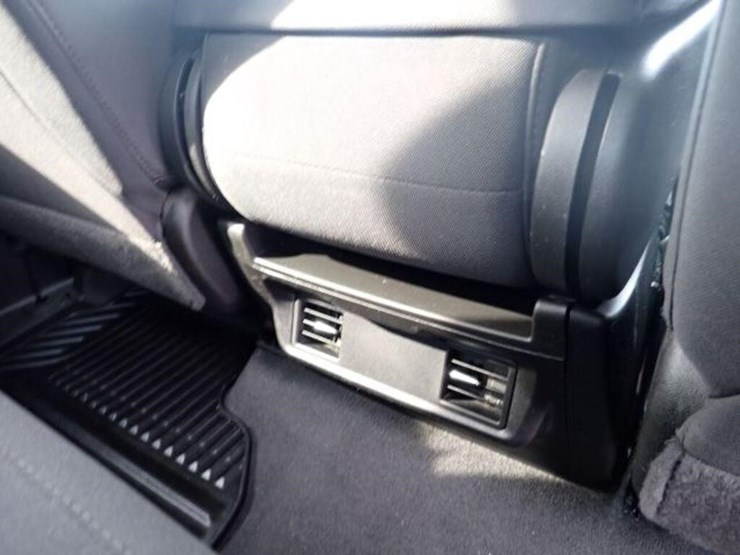 2022-chevrolet-silverado-1500-image-40