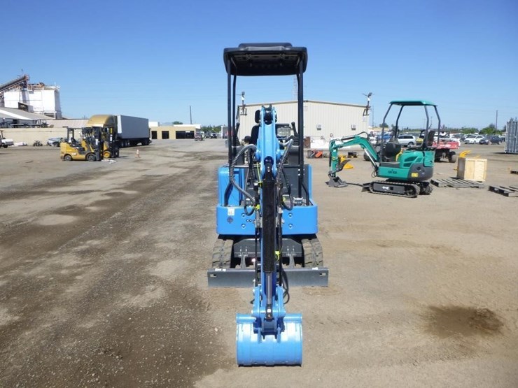 hydraulic-excavator-image-6