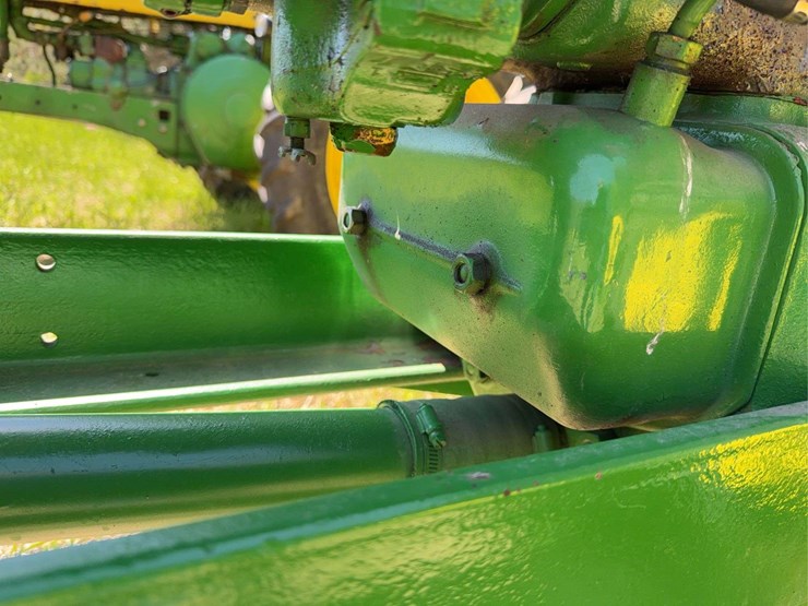 john-deere-b-image-31