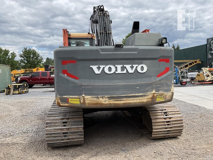 2016-volvo-ec220el-image-3