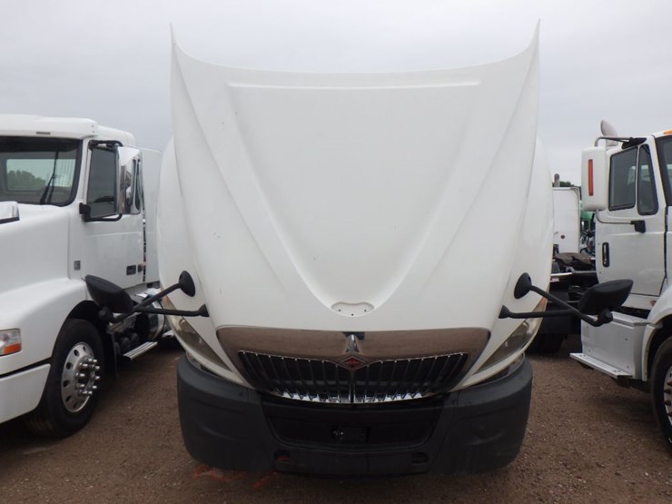 2017-international-prostar-image-21