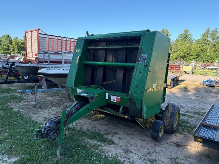 john-deere-375-image-1