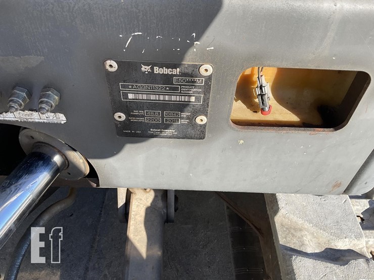 2011-bobcat-e50-image-18