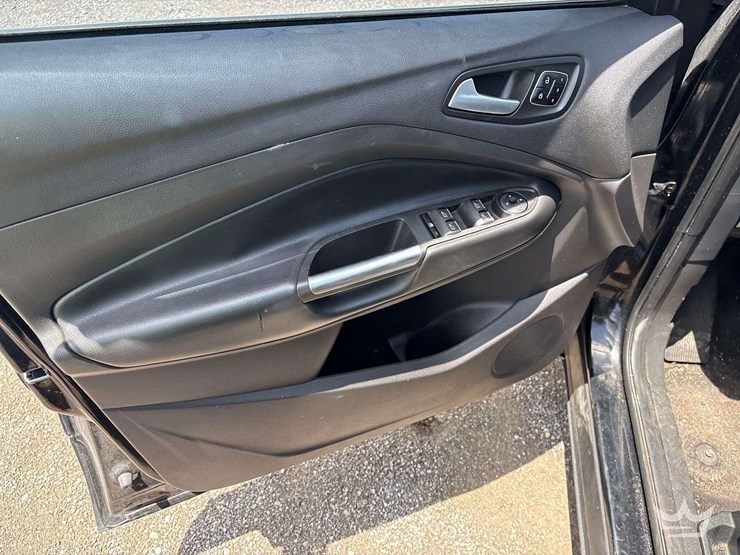 2018-ford-escape-image-11