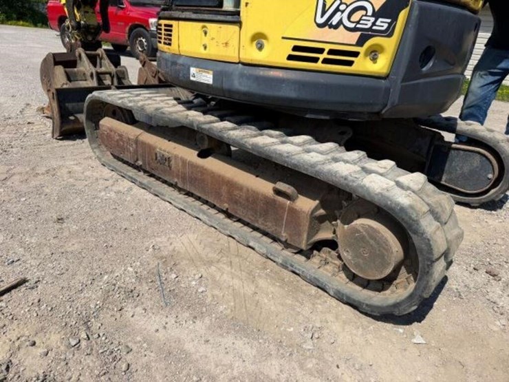 2008-yanmar-vio35-5b-image-32