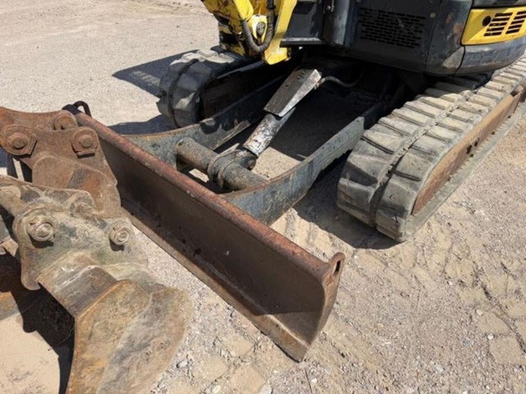 2008-yanmar-vio35-5b-image-19