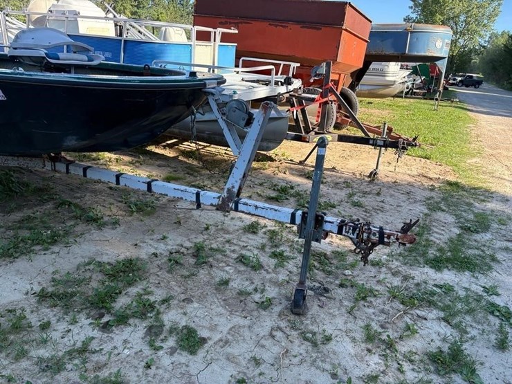 star-craft-14.5'-boat-image-4