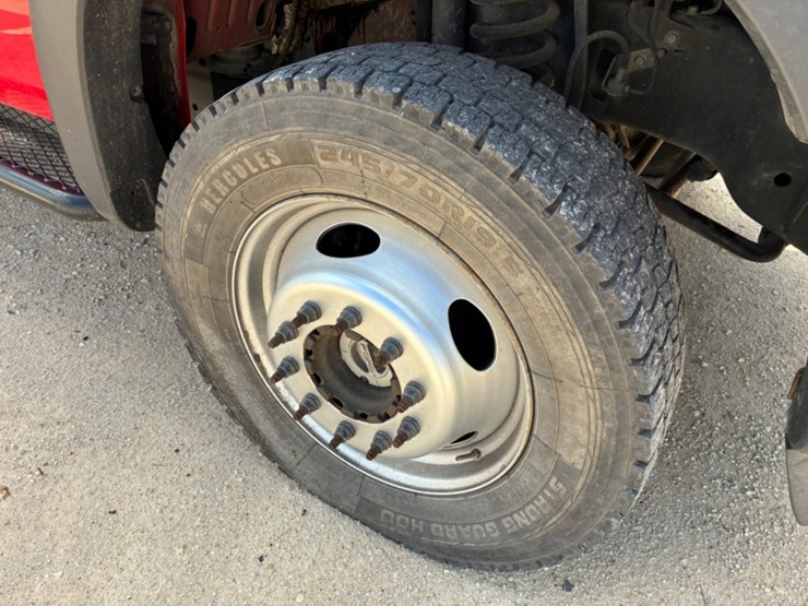 2016-ford-f550-image-13