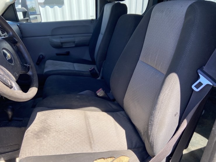 2008-chevrolet-silverado-2500-image-22