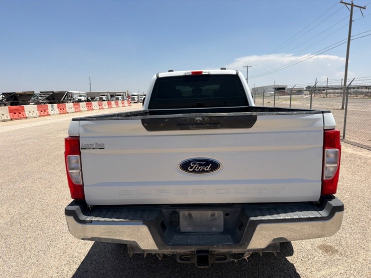 2020-ford-f350-image-5