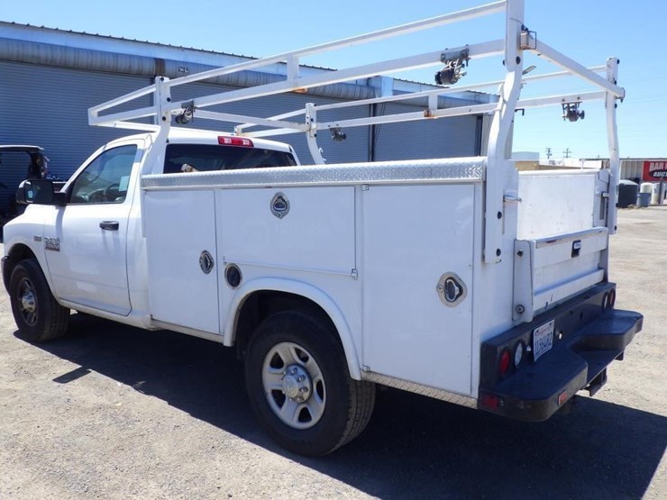 2018-dodge-2500-image-4