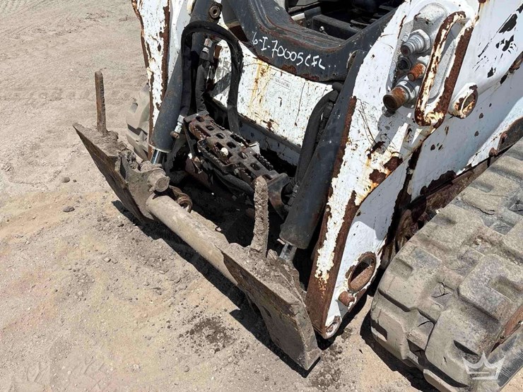 2014-bobcat-t590-image-7