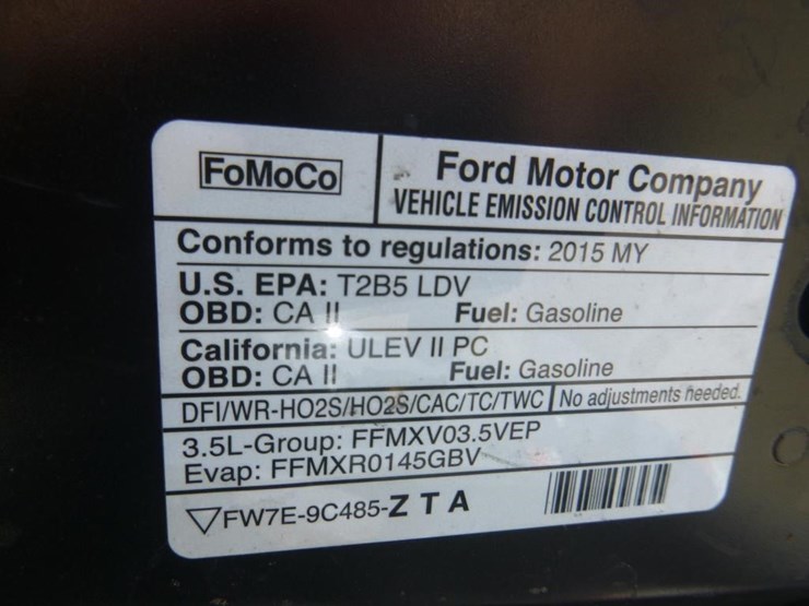 2015-ford-explorer-image-12