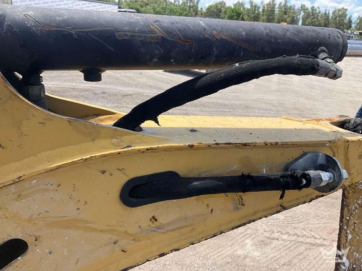2014-caterpillar-301.7d-cr-image-20