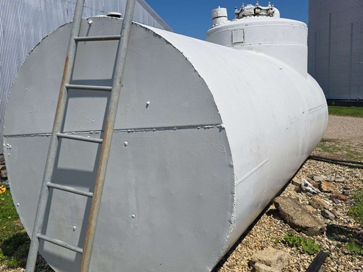 3600-gallon-fuel-tank-with-pump-image-5