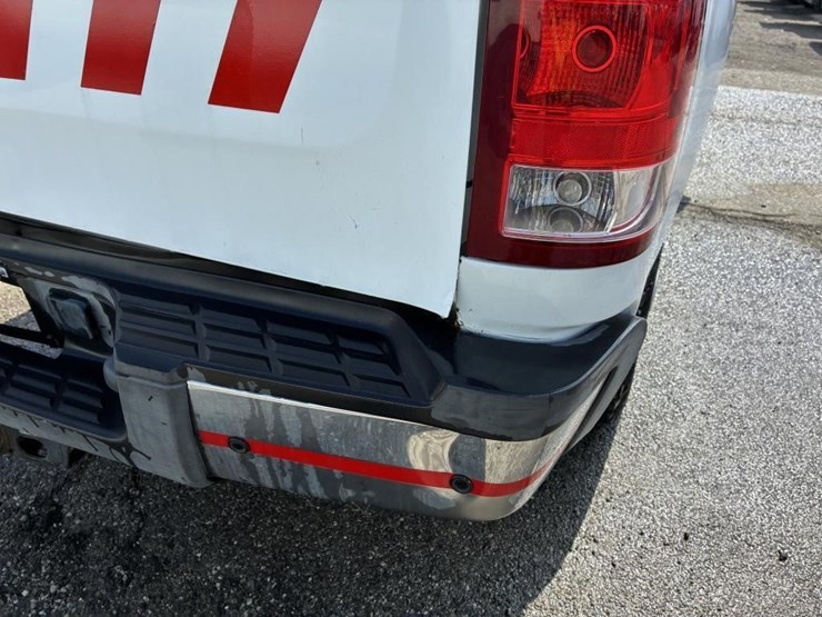 2012-gmc-2500hd-image-9