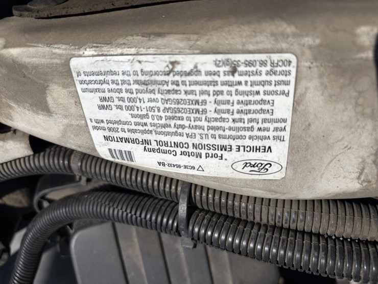 2006-ford-f450-xl-image-9